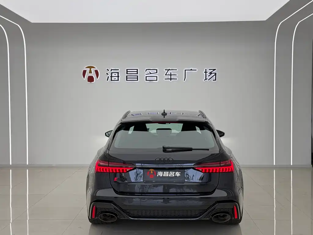Audi RS 6 RS 6 4.0 T Avant performance