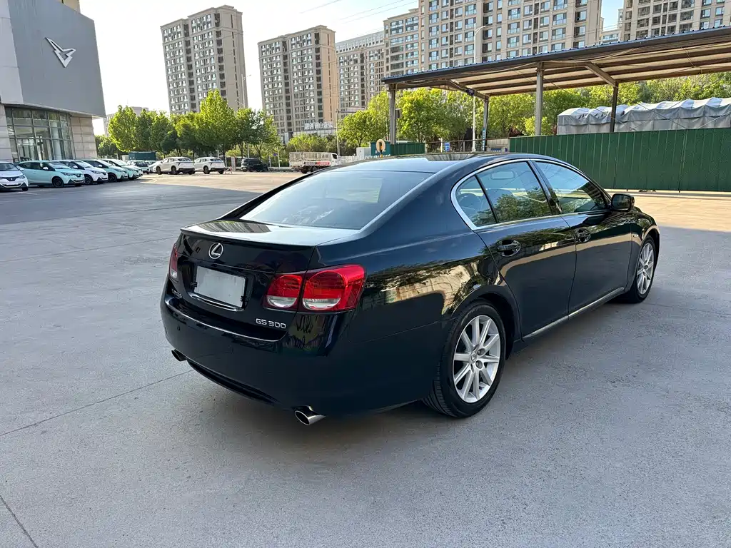 Lexus GS 300