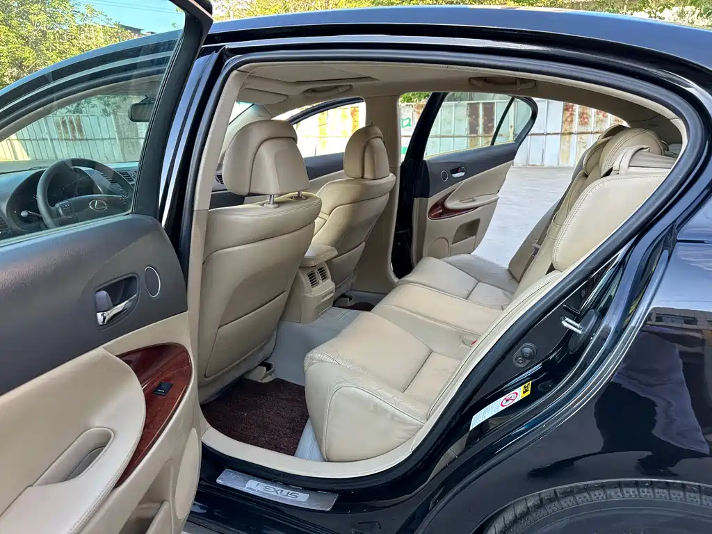 Lexus GS 300
