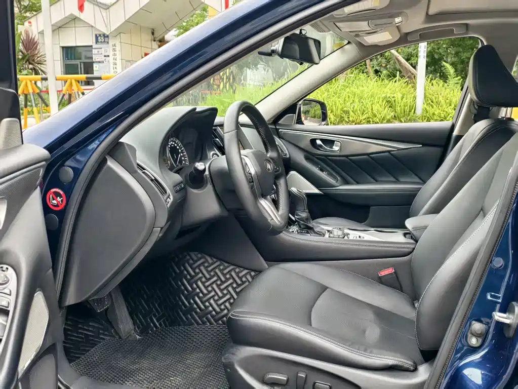 Infiniti Q50 L 2.0 T Progressive Enjoyment CN-VI