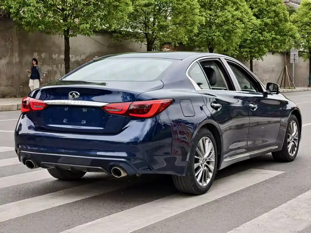 Infiniti Q50 L 2.0 T Progressive Enjoyment CN-VI