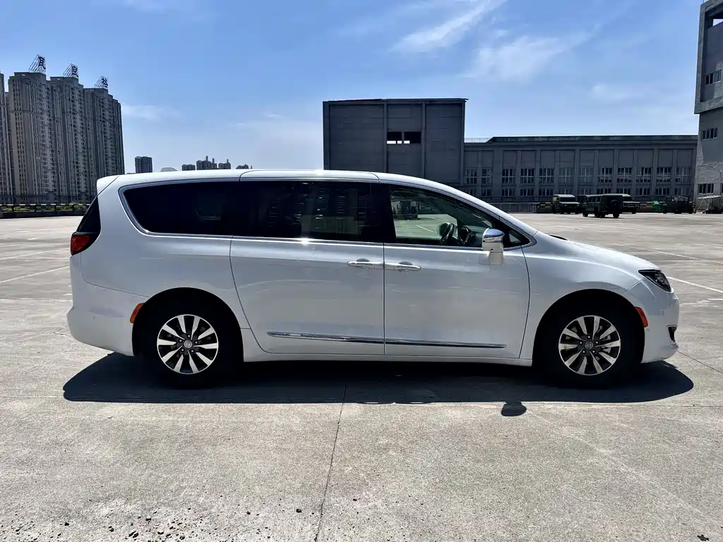 Pacifica PHEV (Import) 3.6 L PHEV