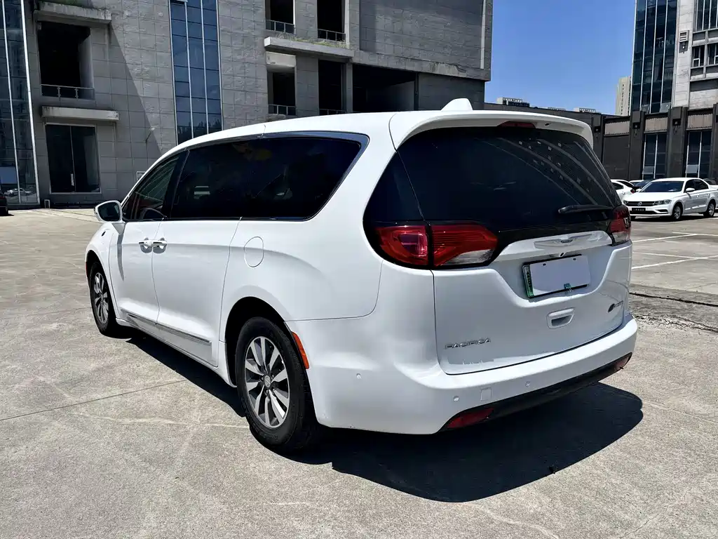 Pacifica PHEV (Import) 3.6 L PHEV