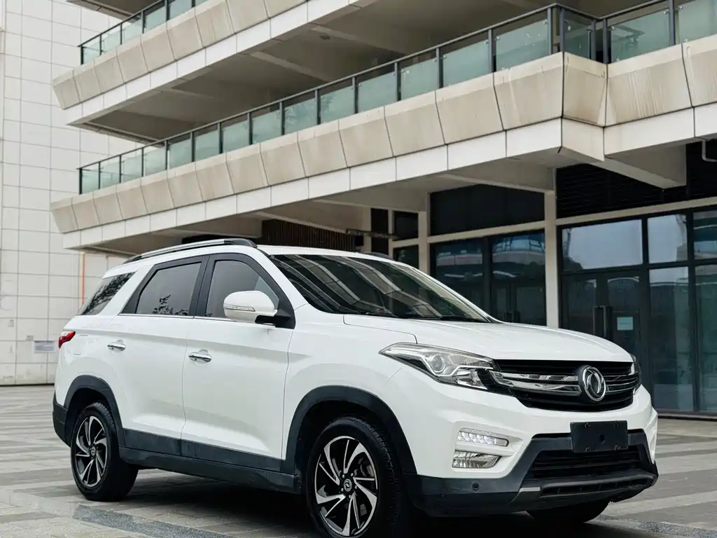 Fengguang S560 1.8 L CVT Distinguished