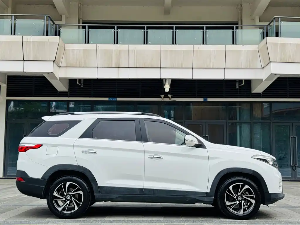 Fengguang S560 1.8 L CVT Distinguished
