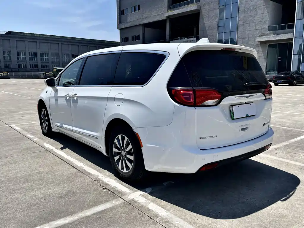Pacifica PHEV (Import) 3.6 L PHEV