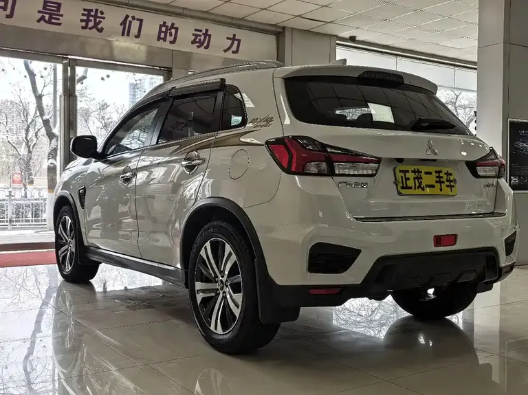 Mitsubishi ASX 2.0 L CVT Smart Leading