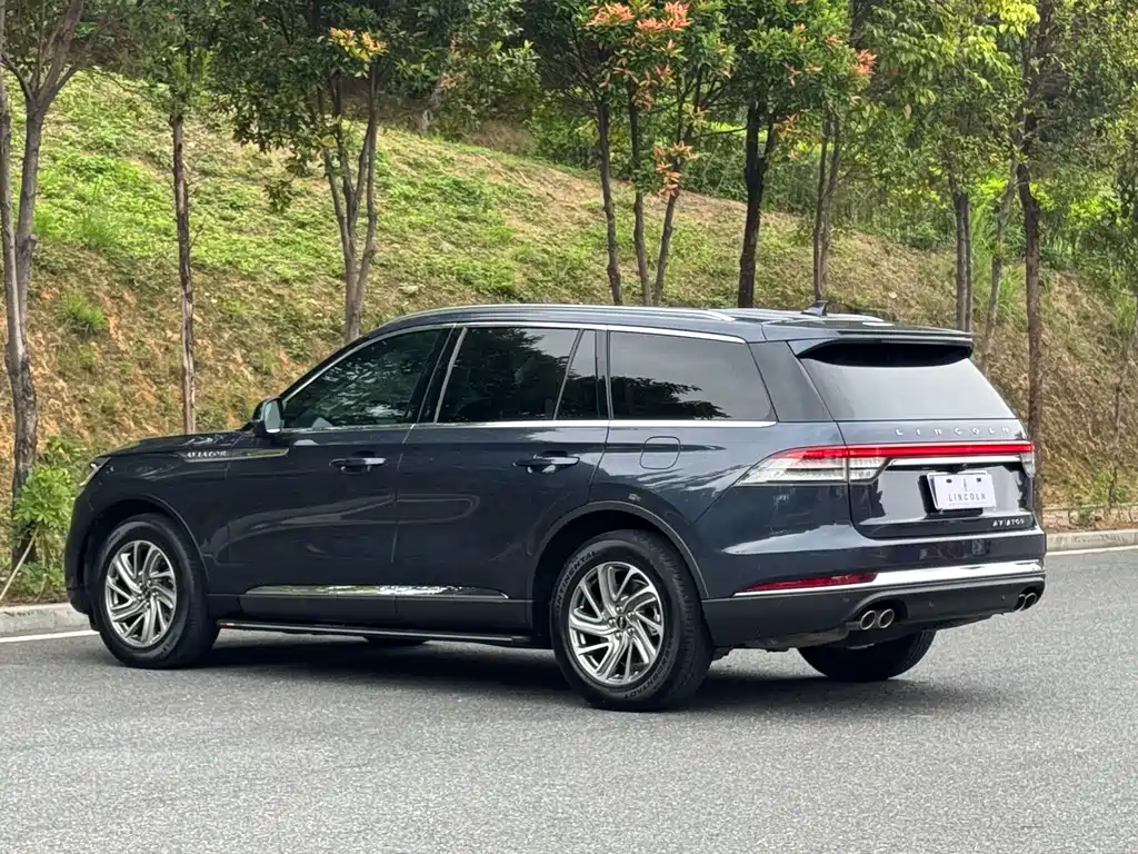 Aviator 3.0 T V6 4 WD Premium