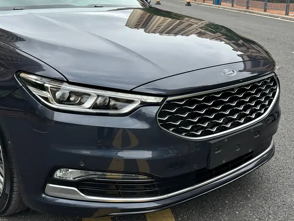 Taurus EcoBoost 245 Vignale Premium Enjoyment