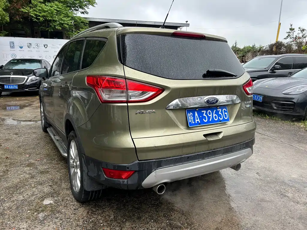 Kuga 2.0 L GTDi 4 WD Elite