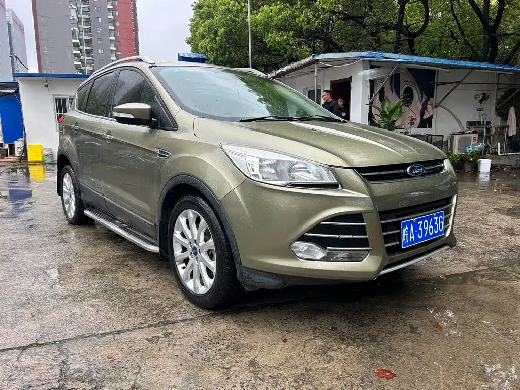 Kuga 2.0 L GTDi 4 WD Elite