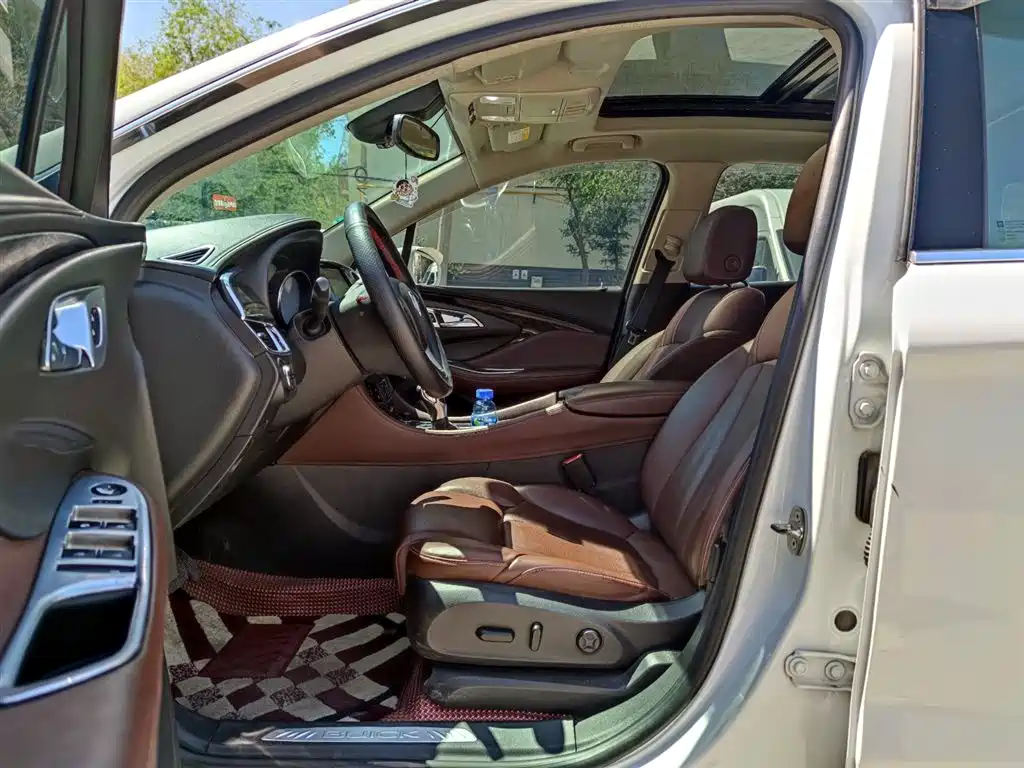 Envision Plus 28 T 4 WD Luxury