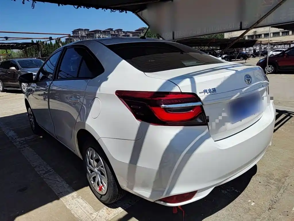 Vios 1.5 L CVT Creation