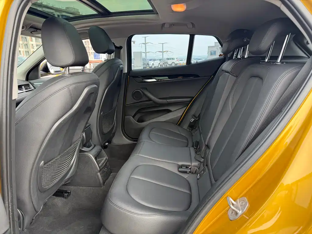 BMW X2 (Import) sDrive20 i M Offroad Package CN-VI