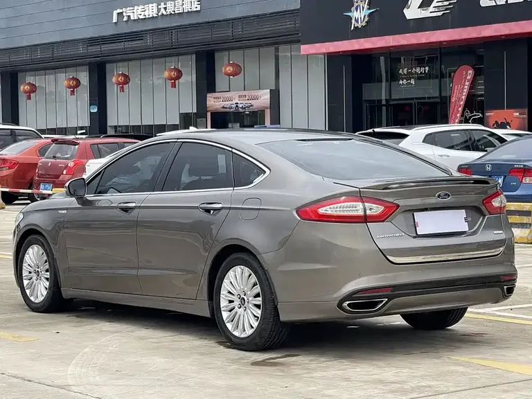 Ford Mondeo 2.0 L GTDi200 Fashion