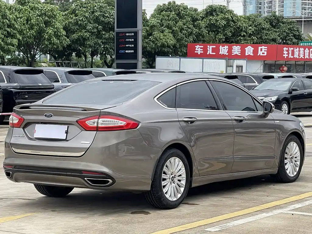 Mondeo 2.0 L GTDi200 Fashion