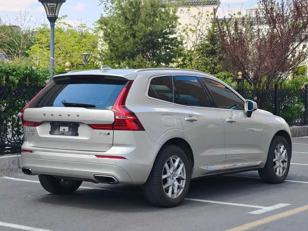 Volvo XC60 T5 4 WD Smart Ease CN-VI