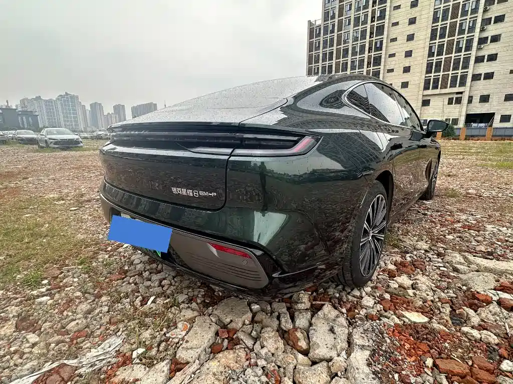Galaxy Xingyao 8 130 km EM-i Premium