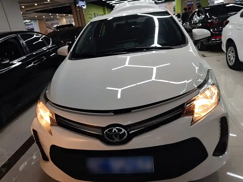 Vios 1.5 L CVT Smart Travel