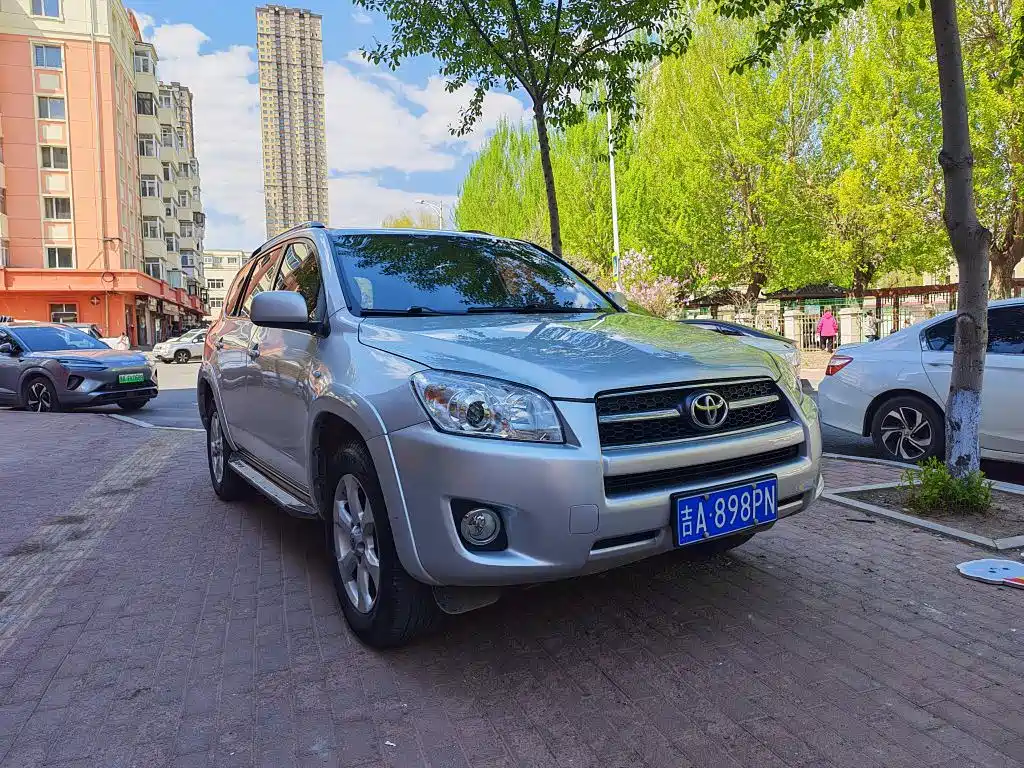 RAV4 RAV4荣放 2009款 2.0 L 手动豪华版