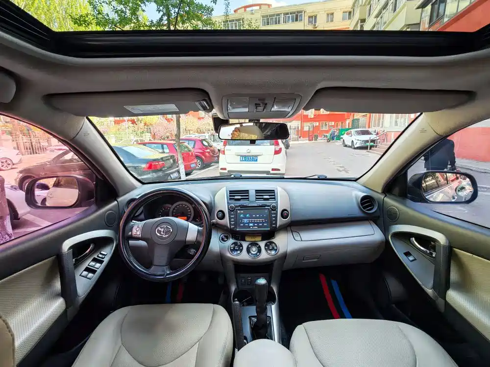 RAV4 RAV4荣放 2009款 2.0 L 手动豪华版