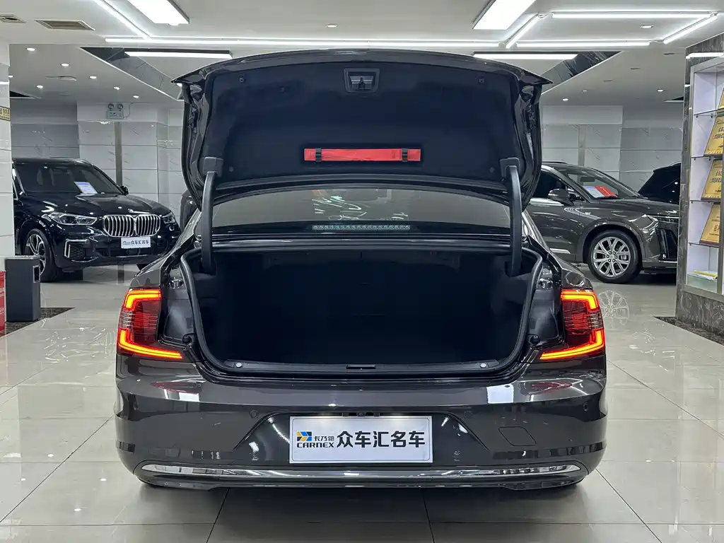 Volvo S90 B5 Smart Ease Luxury