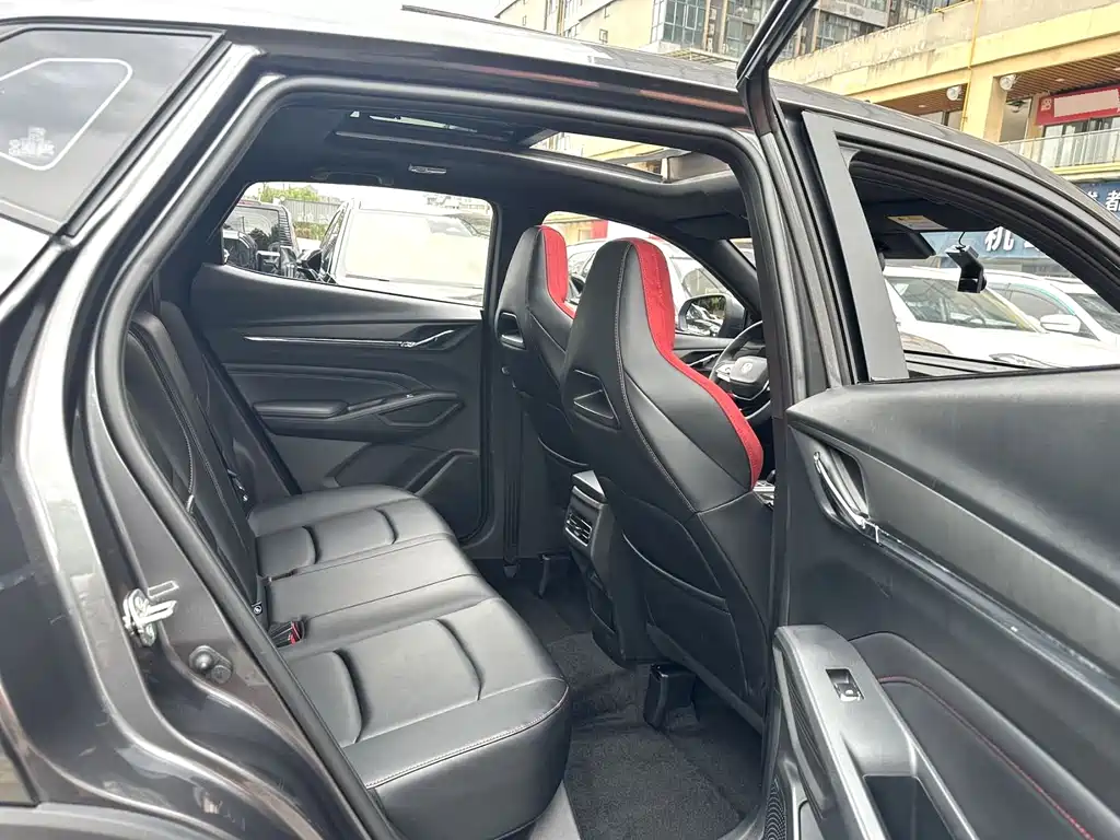 Changan X5 PLUS 1.5 T DCT Pioneer