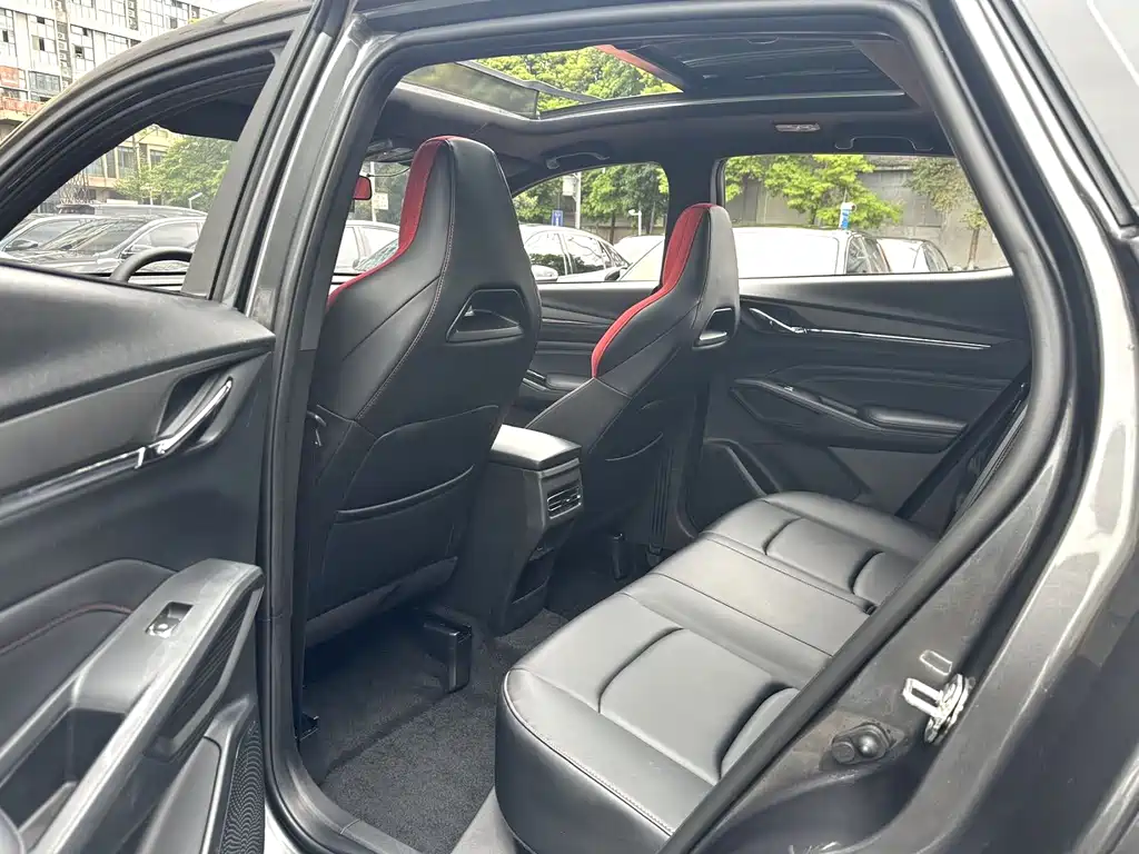 Changan X5 PLUS 1.5 T DCT Pioneer