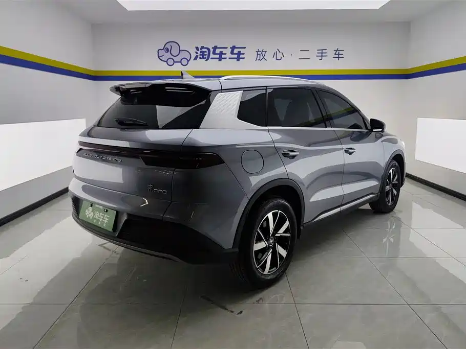 Song Pro NEV Glory DM-i 110 KM Transcend