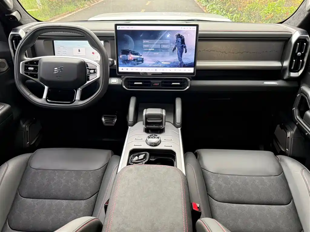 Jetour Traveller 2.0 T 4 WD Silver Dragon