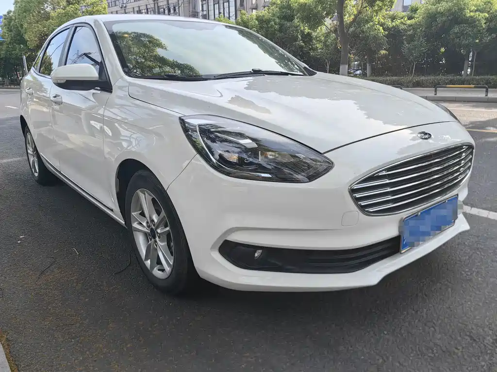 Escort Facelift 1.5 L Auto Joy CN-V
