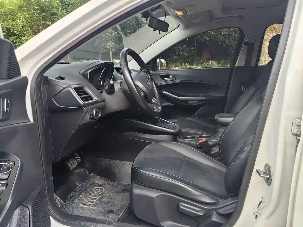 Escort Facelift 1.5 L Auto Joy CN-V