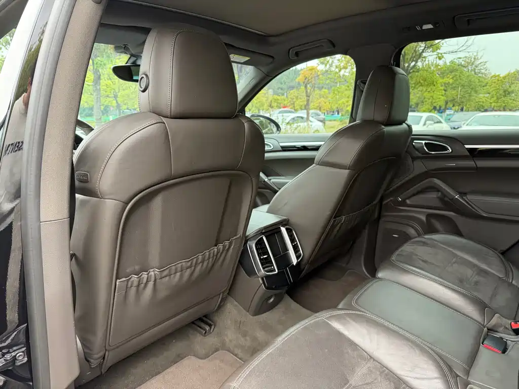 Cayenne Cayenne Platinum Edition 3.0 T