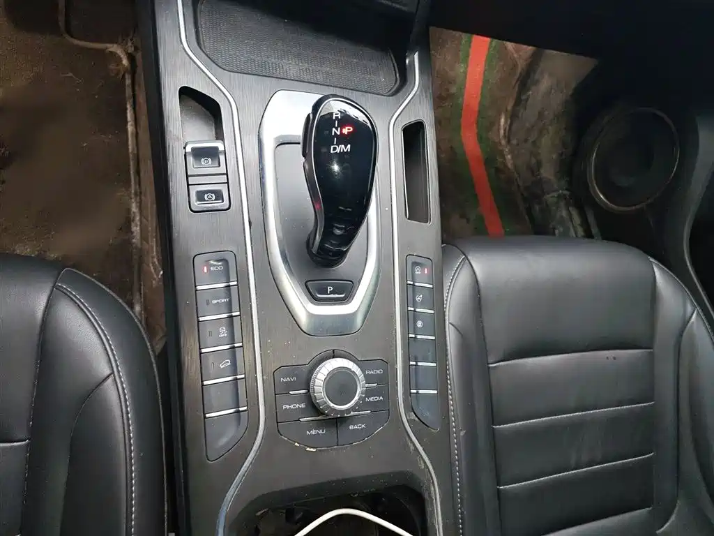 WEY VV5 1.5 T 2 WD Pioneer