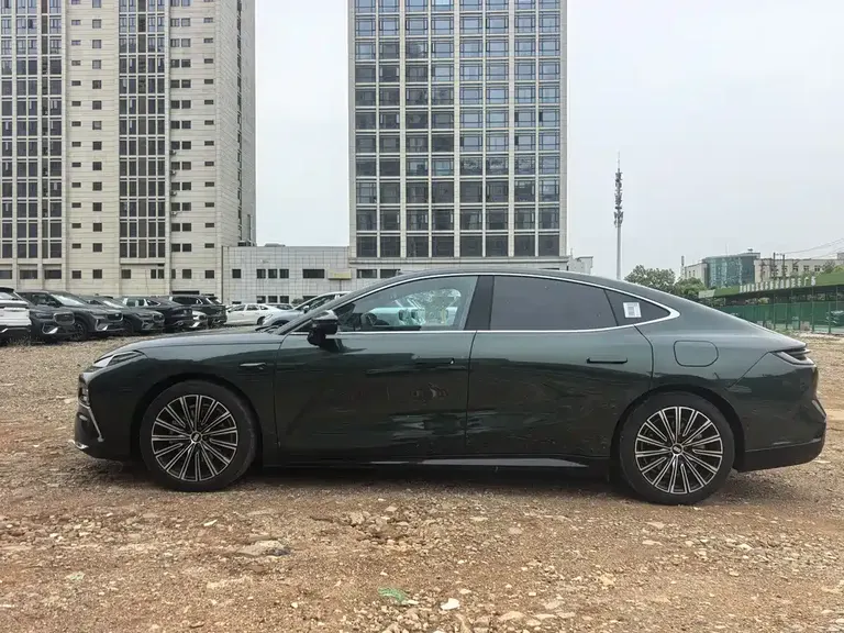 Geely Galaxy Xingyao 8 130 km EM-P Explorer