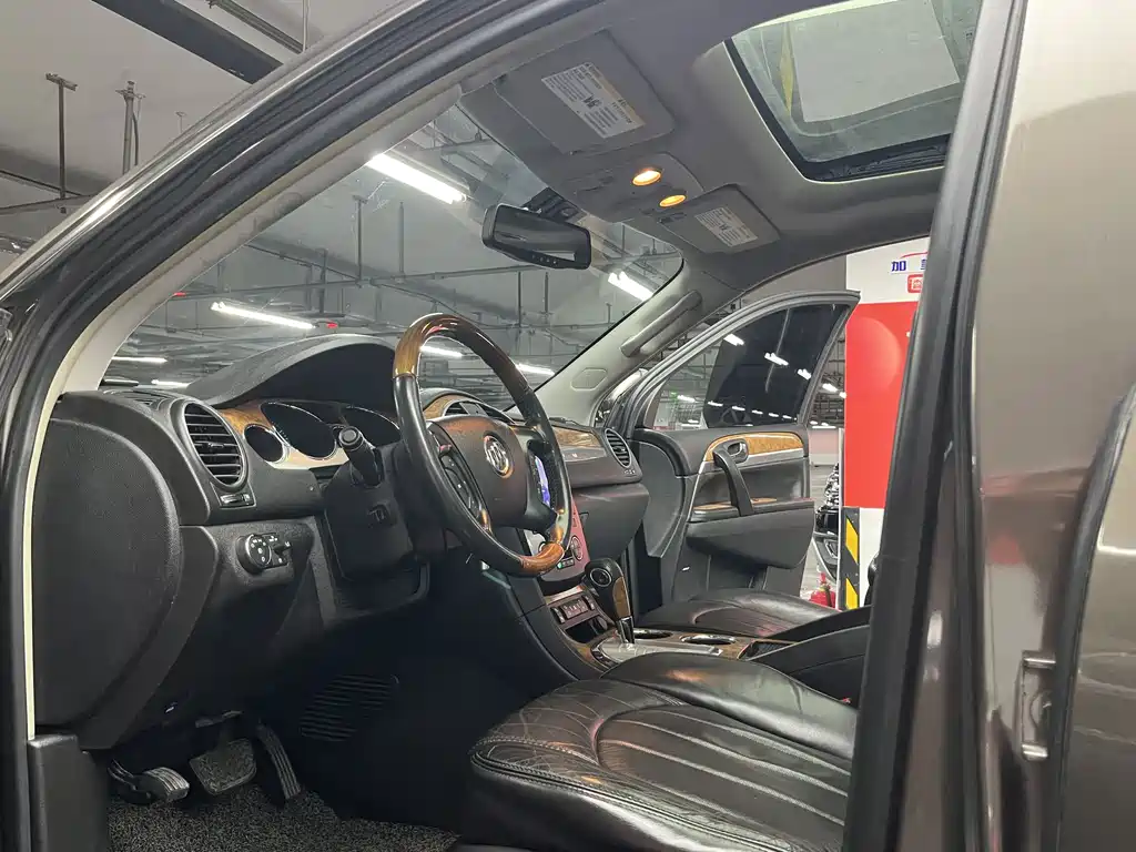 Enclave 3.6 L Flagship