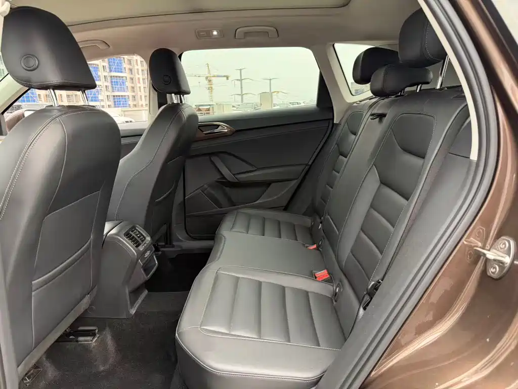 Tharu 280 TSI 2 WD Luxury CN-VI