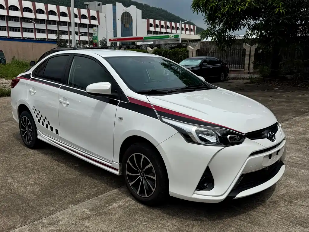 YARiS L Zhixiang YARiS L 致享 2018款 1.5 E CVT冠军限量版