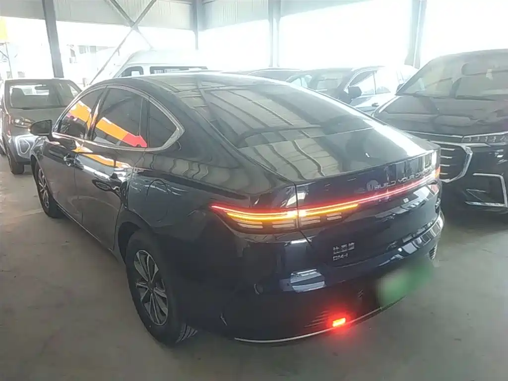 Destroyer 05 Glory DM-i 55 KM Luxury