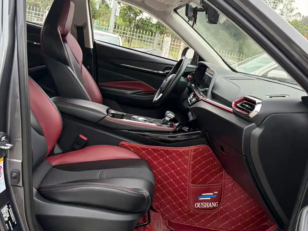 Changan Oshan X5 1.5 T DCT Luxury