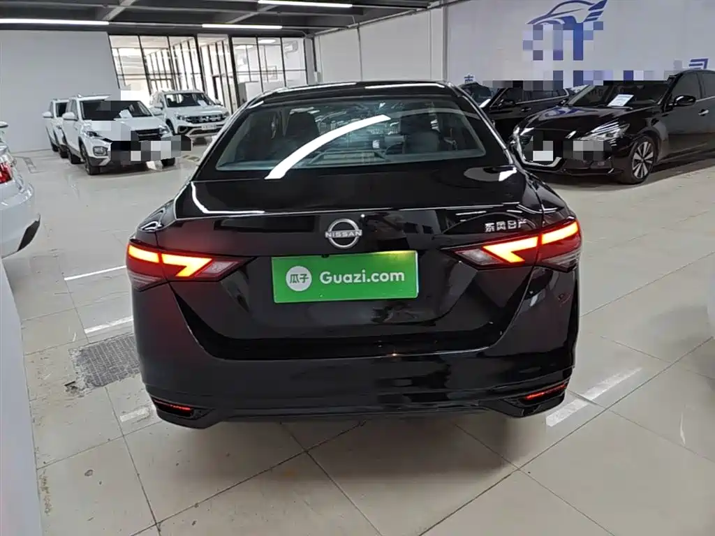 Sylphy 1.6 L CVT Joy