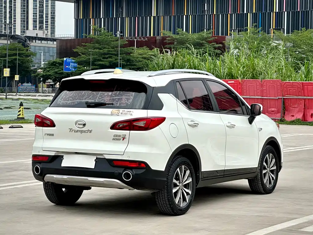GAC Trumpchi GS3 235 T Auto Elite