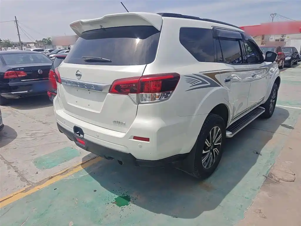 Terra 2.5 L XL Upper 4 WD Auto 4 WD Luxury