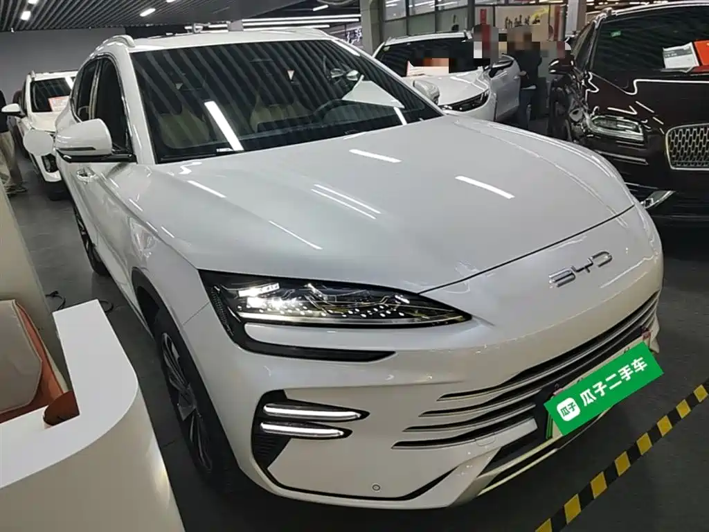 Song PLUS NEV Glory DM-i 110 km Flagship PLUS