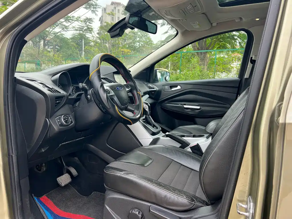 Kuga 1.6 L GTDi 2 WD Style