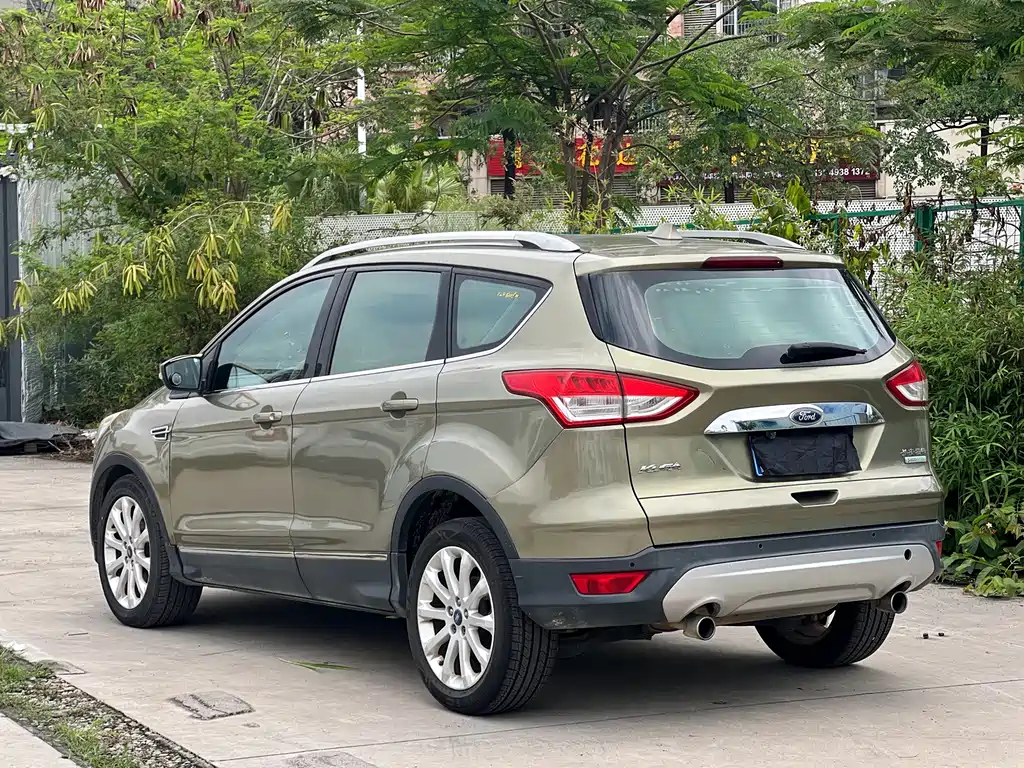 Kuga 1.6 L GTDi 2 WD Style