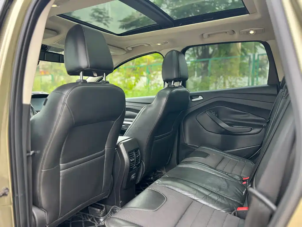 Kuga 1.6 L GTDi 2 WD Style
