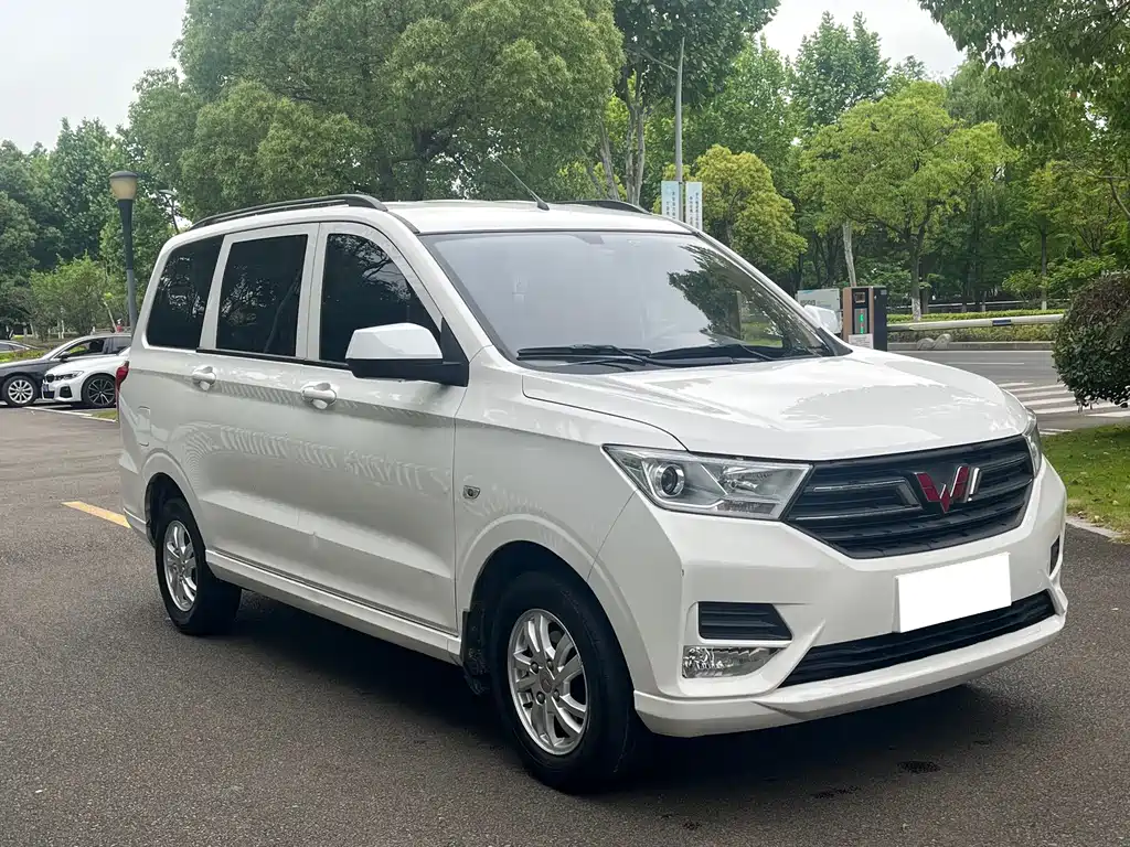 Wuling Hongguang 1.5 L S Basic CN-VI LAR