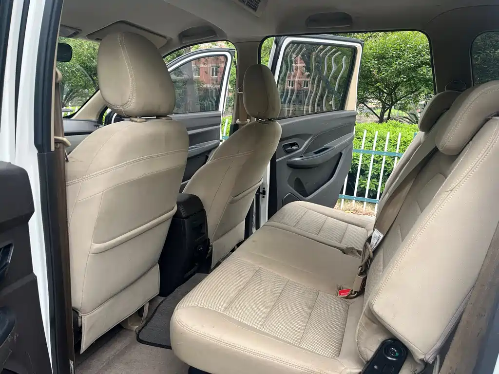 Wuling Hongguang 1.5 L S Basic CN-VI LAR