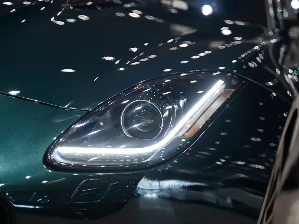 Jaguar F-TYPE 2.0 T Hardtop